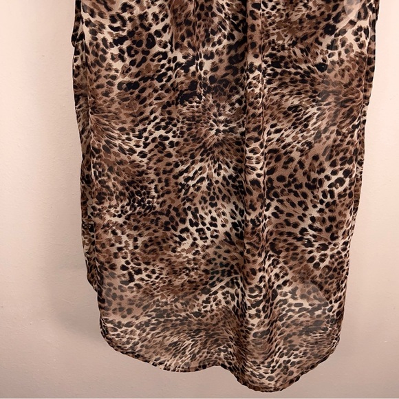 Medium Leopard Print Teal Blouse Sleeveless Button Front Lightweight Semi Sheer - Picture 5 of 11